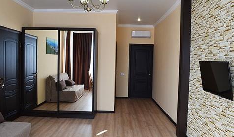 Полулюкс. Мини-отель Alpen House (Альпен Хаус). Геленджик