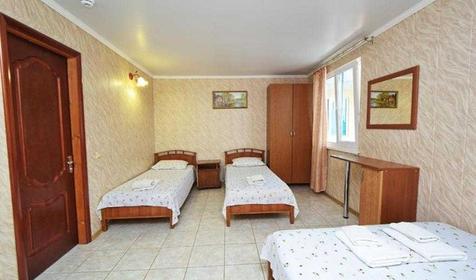 Четырехместный стандарт. Гостевой дом Мария, п. Кабардинка