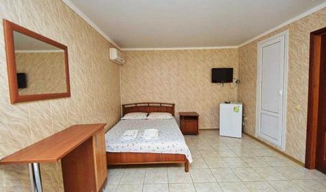 Четырехместный стандарт. Гостевой дом Мария, п. Кабардинка