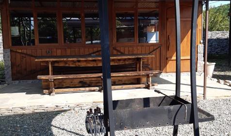 Домик у реки Дах