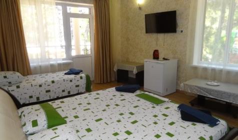 Стандарт с балконом. Гостевой дом Парус. Геленджик, Бетта