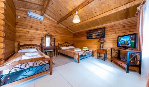 Стандарт плюс трехместный. Гостевой комплекс Хуторок, Анапа