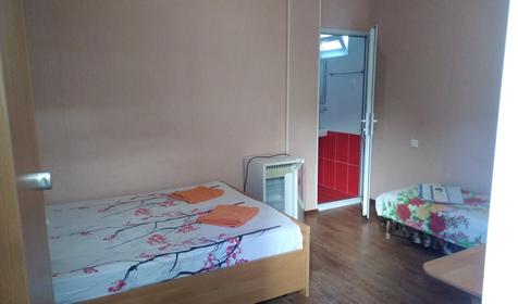 Люкс трехместный с отдельным входом