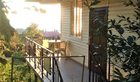 Коттедж двухкомнатный с кухней и балконом