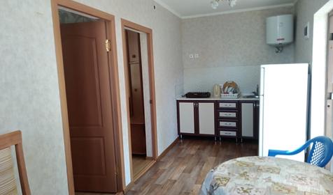 Коттедж двухкомнатный с кухней и балконом