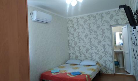 Коттедж двухкомнатный с кухней и балконом