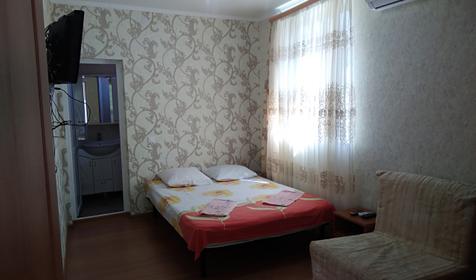 Коттедж двухкомнатный с кухней и балконом