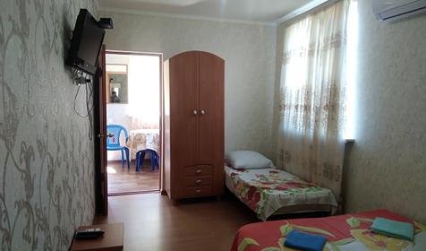 Коттедж двухкомнатный с кухней и балконом