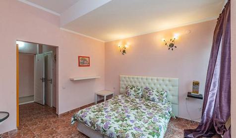 Люкс трехместный двухкомнатный. Отель Хлоя, г. Анапа, п. Витязево