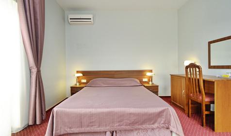 Четырехместный люкс. Гостевой дом Южный полюс, г. Геленджик, п. Дивноморское