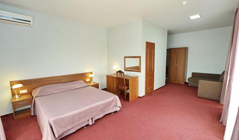 Четырехместный люкс. Гостевой дом Южный полюс, г. Геленджик, п. Дивноморское