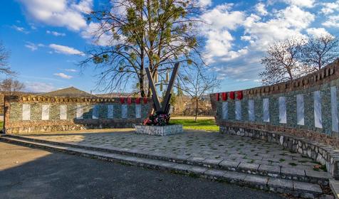 Каменномостский