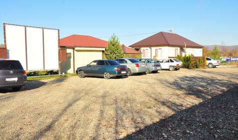 Парковка. База отдыха Белые ночи, Республика Адыгея, Майкопский район, п. Тульский