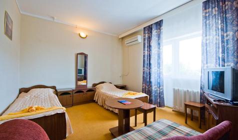 Двухместный стандарт с балконом. Пансионат Черное море, Анапа