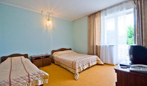 Трехместный стандарт с лоджией. Пансионат Черное море, Анапа