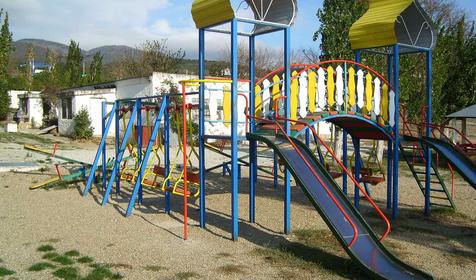 Игровая площадка детского пансионата с лечением Кировец, г. Геленджик, п. Кабардинка