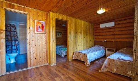 Двухкомнатный номер ПК. Туристическая база отдыха Нефтяник, Туапсинский район, п. Бухта Инал