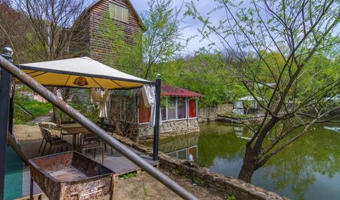 База отдыха Яблочный гусь, Северский р-он, п. Тхамаха