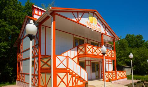 Корпус "Медовый". База отдыха "Родничок", г. Горячий Ключ, с. Безымянное