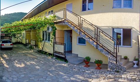 Гостевой дом Алтум, Туапсинский р-н, п. Небуг