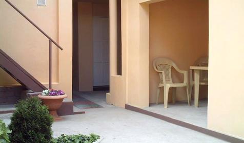 Территория. Частный гостевой дом «Летний», г. Новороссийск, с. Мысхако