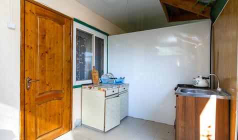 Пятиместный двухкомнатный. Гостевой дом Белая акация, Темрюкский р-н, ст. Голубицкая