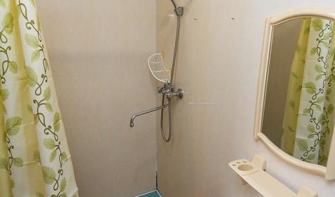 Пятиместный двухкомнатный. Гостевой дом Белая акация, Темрюкский р-н, ст. Голубицкая