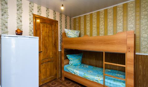 Пятиместный двухкомнатный. Гостевой дом Белая акация, Темрюкский р-н, ст. Голубицкая