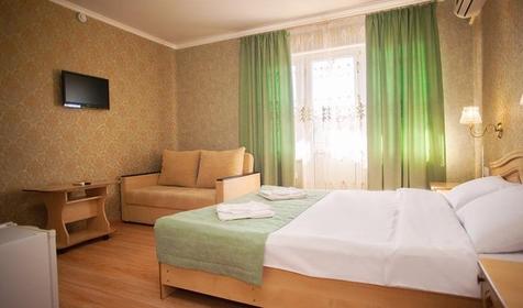 Люкс четырехместный с балконом. Гостевой дом АЛиКА, Геленджик, Архипо-Осиповка