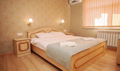 Люкс четырехместный, мансарда. Гостевой дом АЛиКА, Геленджик, Архипо-Осиповка