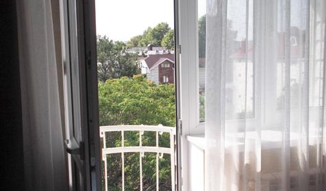 Стандарт с видом на улицу Терскую