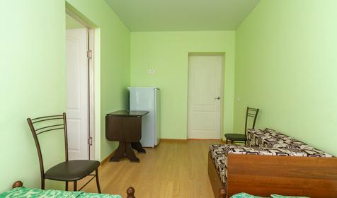 Двухкомнатный номер. Гостевой дом по ул. Морская, г. Ейск