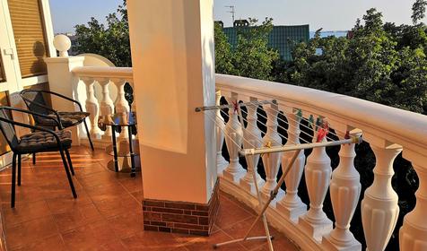 Лазурная 7а