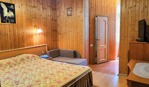 Деревянная спальня