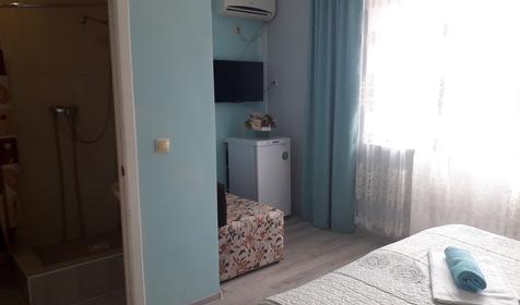 Двухместный стандарт с балконом в четырехэтажном корпусе