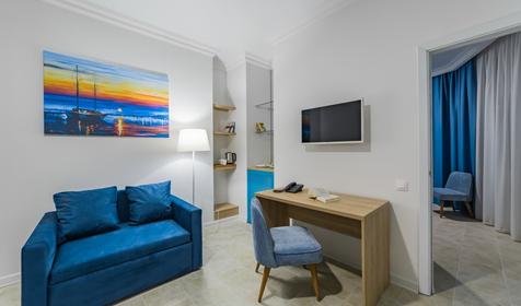 Люкс четырехместный трехкомнатный. Отель Белый песок, Анапа, Джемете