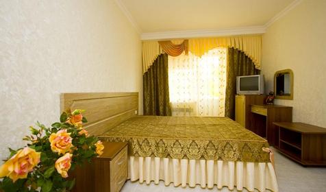 Стандарт трехместный. Гостиница Сибирь, г. Анапа