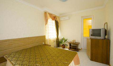 Стандарт трехместный. Гостиница Сибирь, г. Анапа