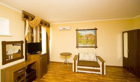 Стандарт улучшенный. Гостиница Сибирь, г. Анапа