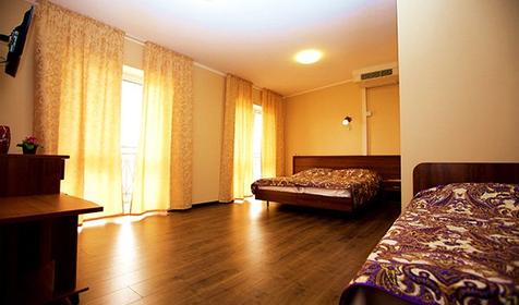 Стандарт чытырехместный с балконом. Well Hotel (Вэлл Отель). Анапа