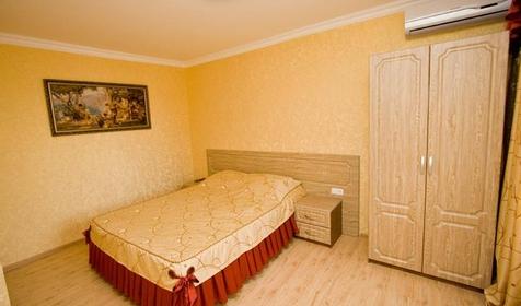 Люкс двухкомнатный двухместный. Гостиница Сибирь. Анапа, Джемете