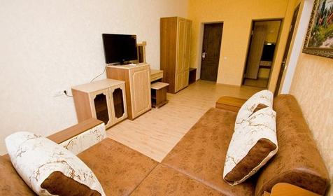 Люкс трехкомнатный двухместный. Гостиница Сибирь. Анапа, Джемете