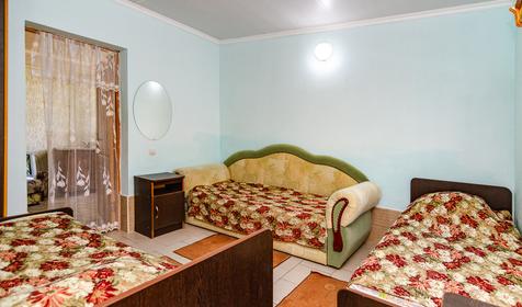 Эконом с удобствами в номере с кондиционером. Гостевой дом Сенной. Темрюкский район, п. Сенной