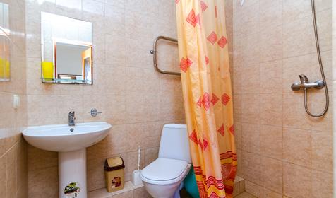 Трехместный полулюкс. Гостевой дом "Дом у моря (Villa Costa)", г. Анапа, п. Джемете