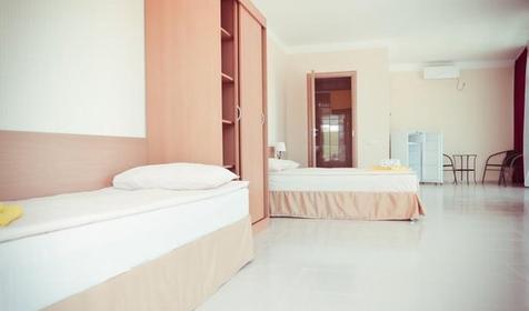 Стандарт трехместный панорамный. Отель Марсель. Туапсе, Лермонтово