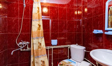 Трехместный номер, корпус А. Гостевой дом Алые паруса, п. Лермонтово