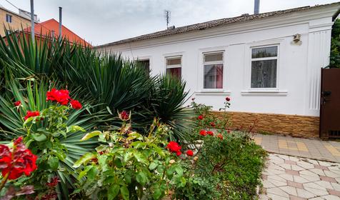 Отдельный трехкомнатный дом. Гостевой дом Август, г. Анапа