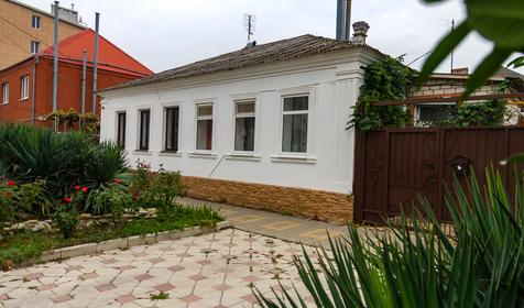 Отдельный трехкомнатный дом. Гостевой дом Август, г. Анапа