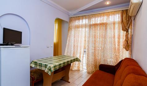 Четырехместный с кухней. Гостевой дом Август, г. Анапа