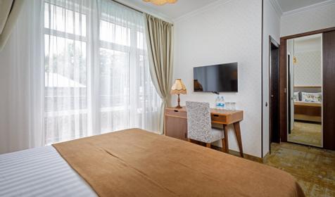 Стандарт с видом на бассейн. Гостиничный комплекс Дача, Геленджик